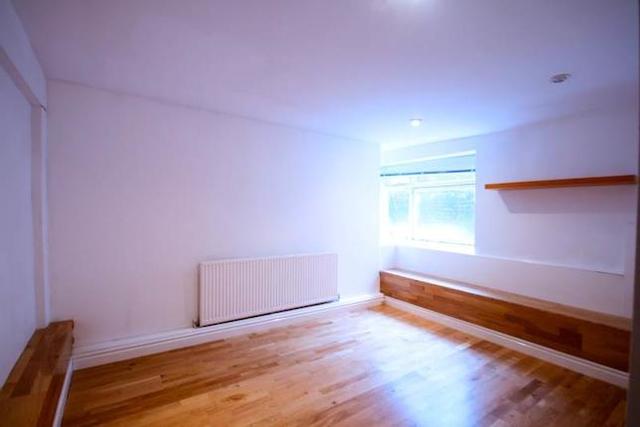  Image of 2 bedroom Flat to rent in Mount View Road London N4 at Finsbury Park London Finsbury Park, N4 4JH