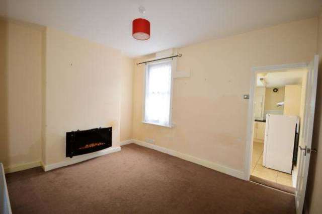  Image of 3 bedroom Terraced house for sale in Murchison Street Scarborough YO12 at Murchison Street  Scarborough, YO12 7RN