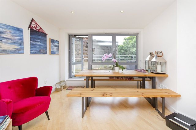  Image of 2 bedroom Flat for sale in Naoroji Street London WC1X at Bloomsbury London King