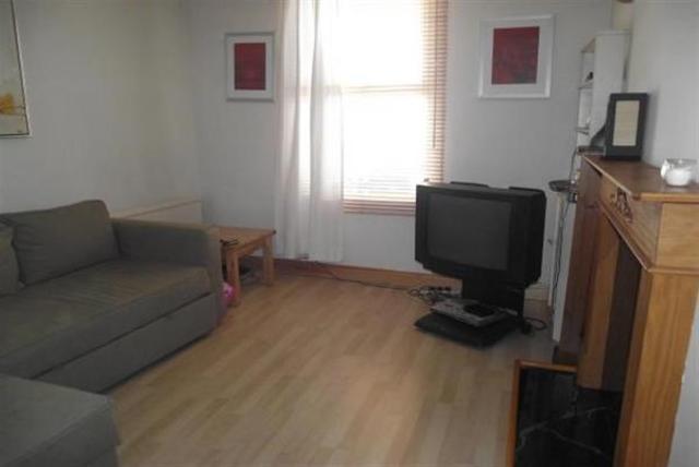  Image of 2 bedroom Terraced house to rent in Keens Road Croydon CR0 at Croydon, CR0 1AH