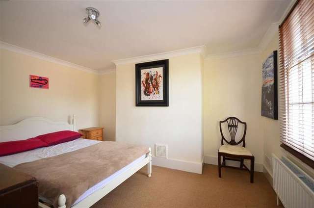  Image of 4 bedroom Terraced house for sale in New Road Chatham ME4 at Chatham Kent Chatham, ME4 4QR