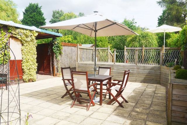  Image of 2 bedroom Detached house for sale in New Zealand Lane Queniborough Leicester LE7 at New Zealand Lane  Queniborough, LE7 3FU