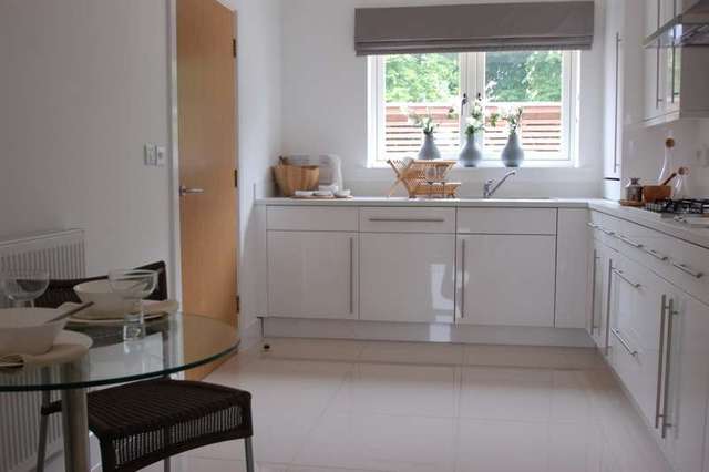  Image of 4 bedroom Semi-Detached house to rent in Newlands Way Cholsey Wallingford OX10 at Cholsey  Wallingford, OX10 9FF
