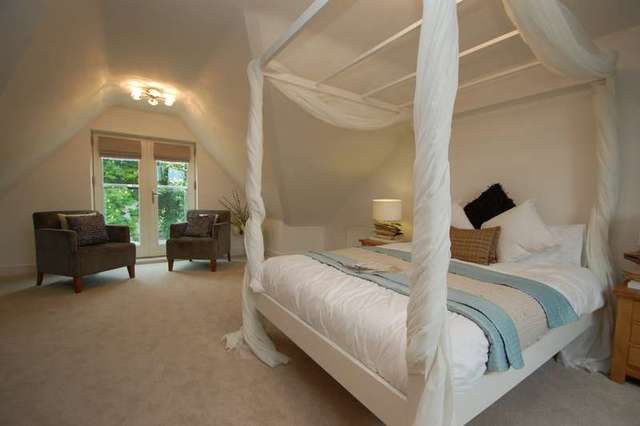  Image of 4 bedroom Semi-Detached house to rent in Newlands Way Cholsey Wallingford OX10 at Cholsey  Wallingford, OX10 9FF