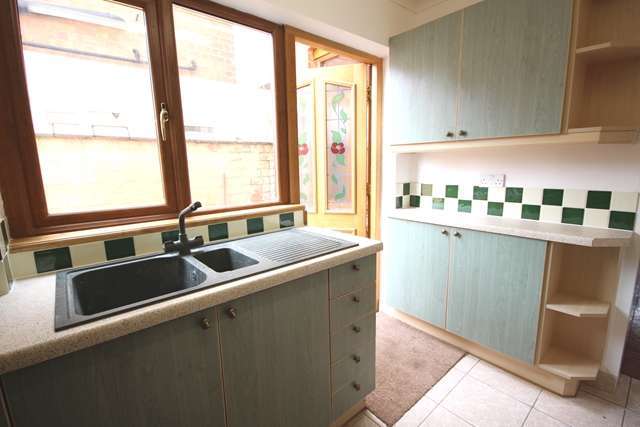  Image of 3 bedroom Terraced house to rent in Whinfield Road Worcester WR3 at Whinfield Road Claines Worcester, WR3 7HF