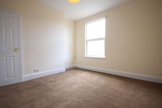  Image of 3 bedroom Terraced house to rent in Whinfield Road Worcester WR3 at Whinfield Road Claines Worcester, WR3 7HF