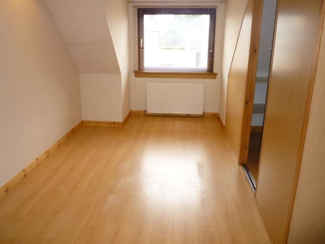  Image of 4 bedroom Semi-Detached house to rent in Niven Road Inverkeithing KY11 at Inverkeithing Fife Fife, KY11 1EE