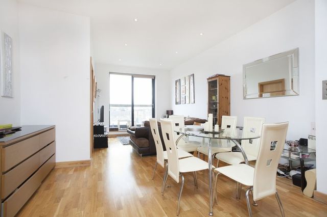  Image of 2 bedroom Flat to rent in Banister Road London W10 at Banister Road  Kensal RIse, W10 4AR