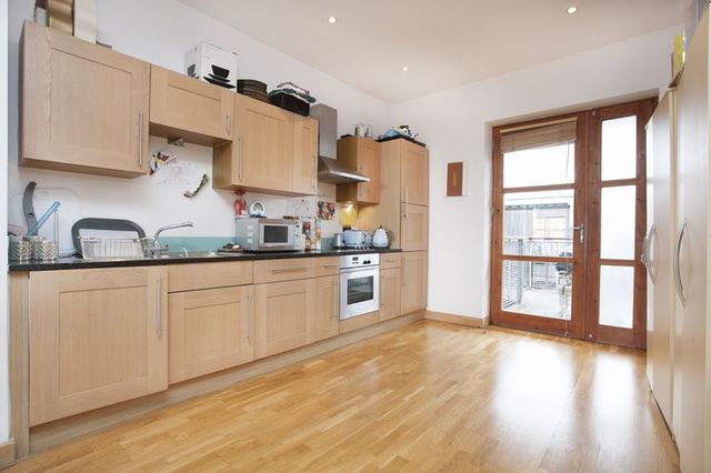  Image of 2 bedroom Flat to rent in Banister Road London W10 at Banister Road  Kensal RIse, W10 4AR