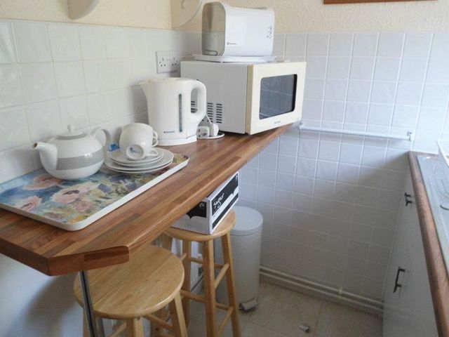  Image of 1 bedroom Flat to rent in Church Road North Mundham Chichester PO20 at Church Road North Mundham Chichester, PO20 1JU
