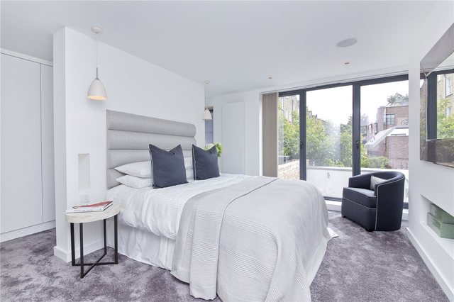  Image of 3 bedroom Terraced house for sale in Northchurch Road London N1 at Canonbury London Essex Road, N1 3NT