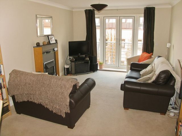  Image of 2 bedroom Flat to rent in Old Dairy Close Fleet GU51 at Old Dairy Close  Fleet, GU51 3SJ