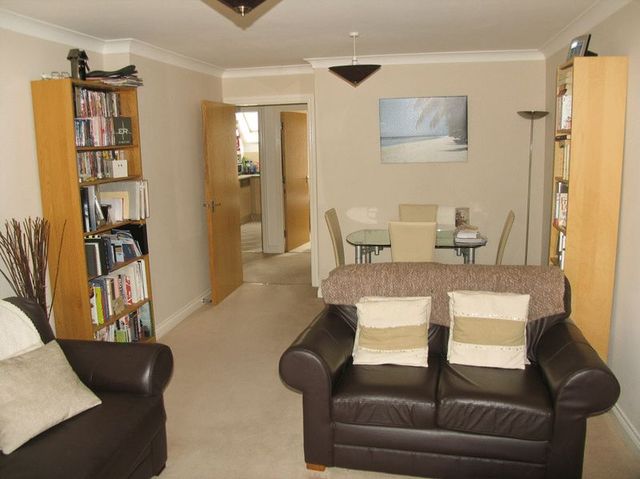  Image of 2 bedroom Flat to rent in Old Dairy Close Fleet GU51 at Old Dairy Close  Fleet, GU51 3SJ