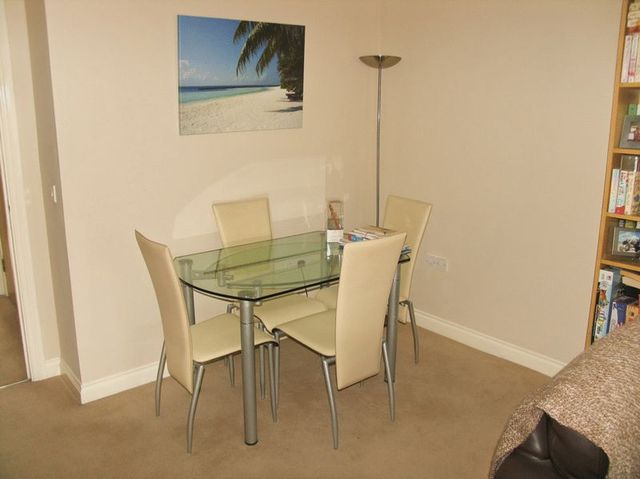  Image of 2 bedroom Flat to rent in Old Dairy Close Fleet GU51 at Old Dairy Close  Fleet, GU51 3SJ