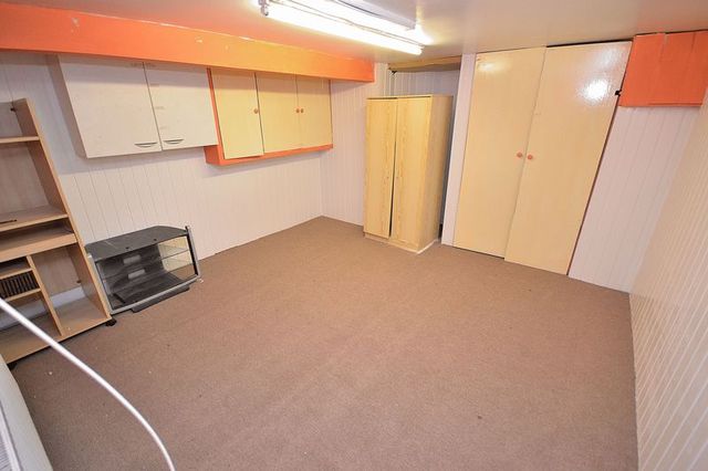  Image of 2 bedroom Flat for sale in Old Road Leighton Buzzard LU7 at Old Road  Linslade, LU7 2RB