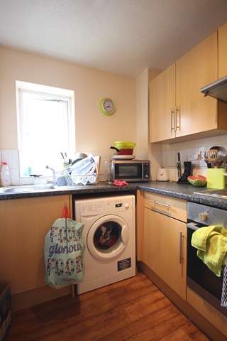  Image of 1 bedroom Ground Flat to rent in Shepherds Pool Evesham WR11 at Shepherds Pool  Evesham, WR11 4JG