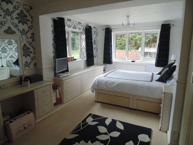  Image of 3 bedroom Semi-Detached house for sale in Open Hearth Close Griffithstown Pontypool NP4 at Open Hearth Close Griffithstown Pontypool, NP4 5JR