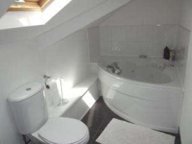  Image of 4 bedroom Bungalow for sale in Oxford Street Shepshed Loughborough LE12 at Shepshed Loughborough Shepshed, LE12 9HU