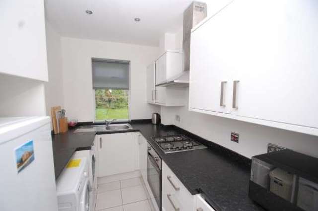  Image of 2 bedroom Flat for sale in Paisley Road West Glasgow G52 at Paisley Road West  Glasgow, G52 3TE
