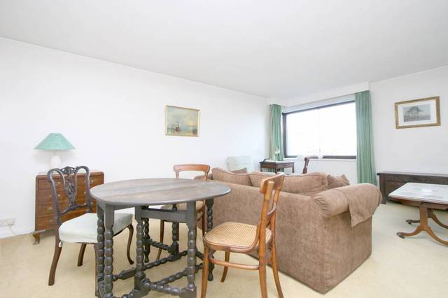  Image of Studio flat to rent in Kensington Place London W8 at Palmerston House  60 Kensington Place, W8 7PU