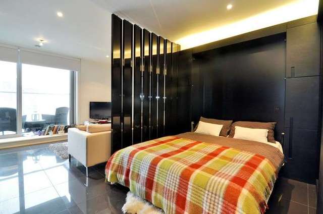  Image of Flat to rent in Pan Peninsula Square London E14 at West Tower  Canary Wharf, E14 9HG