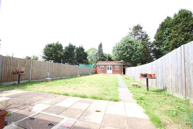  Image of 3 bedroom Semi-Detached house to rent in Park Road Kingston upon Thames KT2 at Kingston Upon Thames Surrey, KT2 5LY