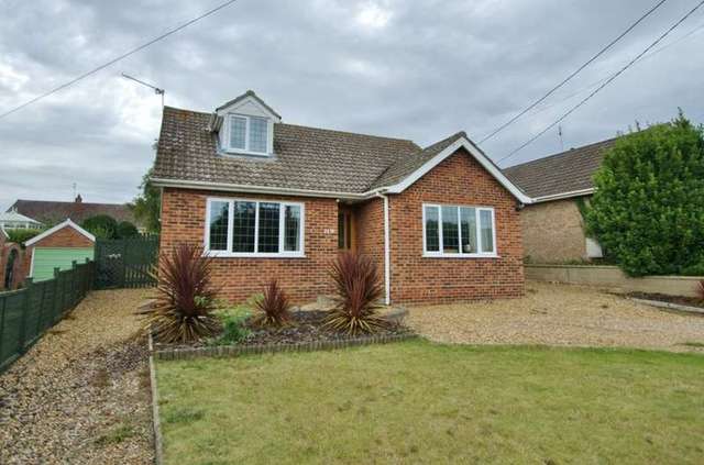  Image of 4 bedroom Chalet for sale in Park Road Spixworth Norwich NR10 at Spixworth Norwich Spixworth, NR10 3NP