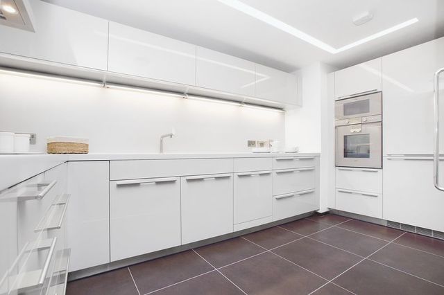  Image of 3 bedroom Flat for sale in Aberdeen Place London NW8 at Park Road  St John