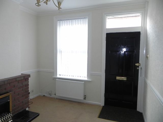  Image of 3 bedroom Terraced house to rent in Park Street Kidderminster DY11 at Park Street  Kidderminster, DY11 6TN