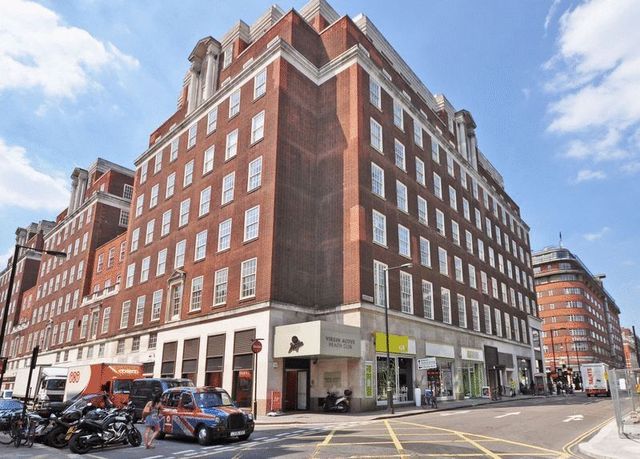  Image of 2 bedroom Flat for sale in Park Street London W1K at Park Street  London, W1K 7JB