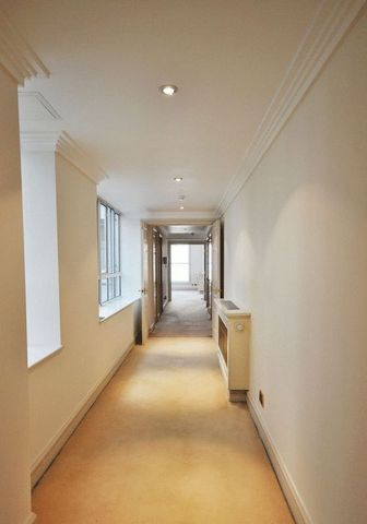  Image of 2 bedroom Flat for sale in Park Street London W1K at Park Street  London, W1K 7JB