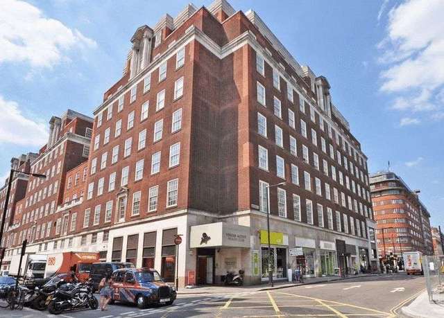  Image of 3 bedroom Flat for sale in Park Street London W1K at Park Street  London, W1K 7JB
