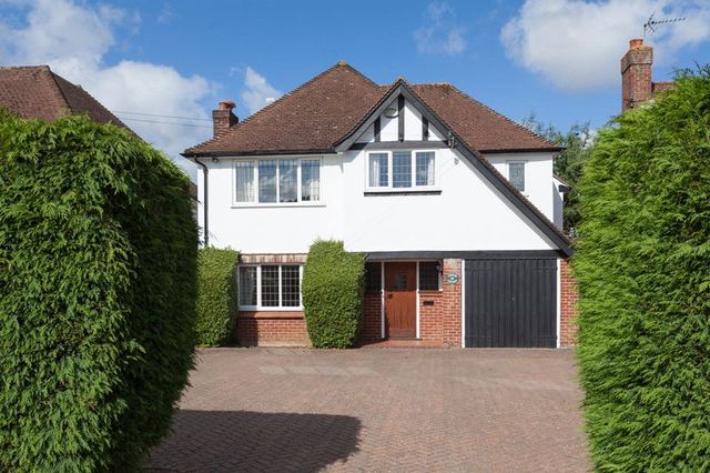  Image of 5 bedroom Detached house for sale in Pear Tree Lane Maidstone ME15 at Pear Tree Lane  Maidstone, ME15 9QX