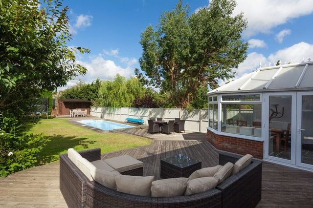  Image of 5 bedroom Detached house for sale in Pear Tree Lane Maidstone ME15 at Pear Tree Lane  Maidstone, ME15 9QX