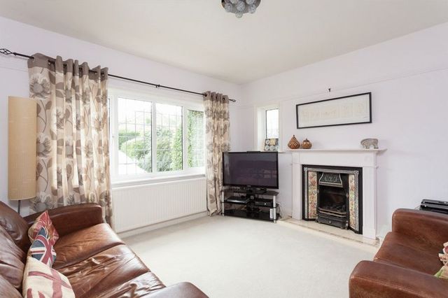  Image of 5 bedroom Detached house for sale in Pear Tree Lane Maidstone ME15 at Pear Tree Lane  Maidstone, ME15 9QX