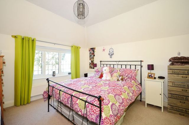  Image of 5 bedroom Detached house for sale in Pear Tree Lane Maidstone ME15 at Pear Tree Lane  Maidstone, ME15 9QX