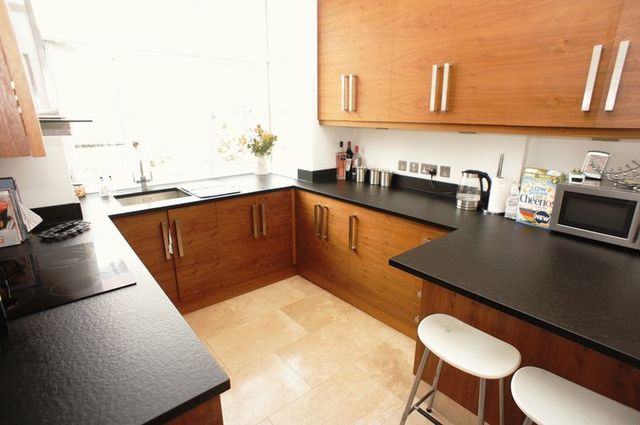  Image of 2 bedroom Flat for sale in Pembury Road Westcliff-on-Sea SS0 at Pembury Road  Westcliff-On-Sea, SS0 8DS