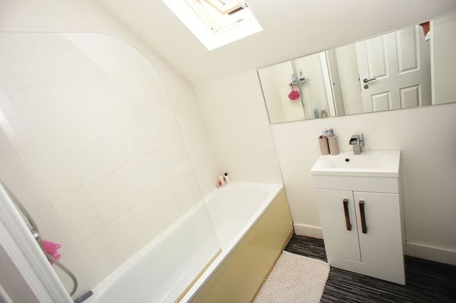  Image of 2 bedroom Flat for sale in Pembury Road Westcliff-on-Sea SS0 at Pembury Road  Westcliff-On-Sea, SS0 8DS