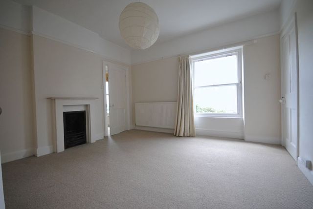  Image of 2 bedroom Flat to rent in Pennsylvania Park Exeter EX4 at Pennsylvania Park  Exeter, EX4 6HB