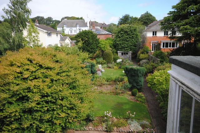  Image of 2 bedroom Flat to rent in Pennsylvania Park Exeter EX4 at Pennsylvania Park  Exeter, EX4 6HB
