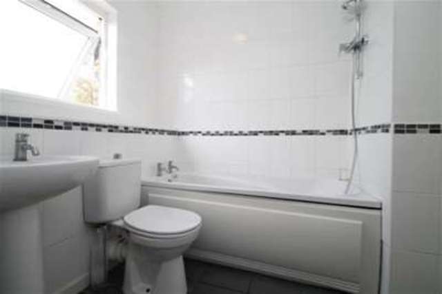  Image of 2 bedroom Flat to rent in Pennycroft Pixton Way Forestdale Croydon CR0 at Croydon, CR0 9LL
