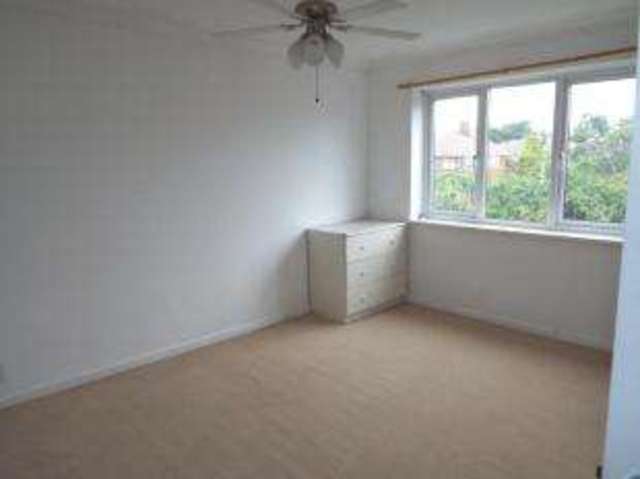  Image of 3 bedroom Semi-Detached house for sale in Percheron Drive Luton LU4 at Luton Bedfordshire Leagrave, LU4 0PX