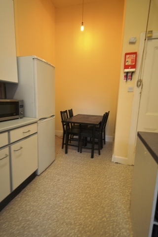  Image of 4 bedroom Flat to rent in Polwarth Gardens Edinburgh EH11 at Polwarth Edinburgh Edinburgh, EH11 1JT