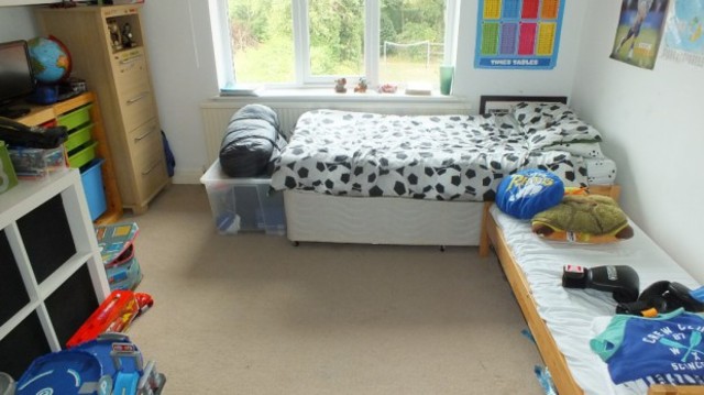  Image of 4 bedroom Semi-Detached house to rent in Primley Park Crescent Alwoodley Leeds LS17 at Primley Park Crescent  Leeds, LS17 7HY