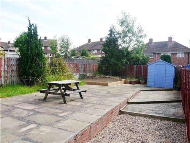  Image of 3 bedroom Semi-Detached house for sale in Queensway Grantham NG31 at Manthorpe, NG31 9RL