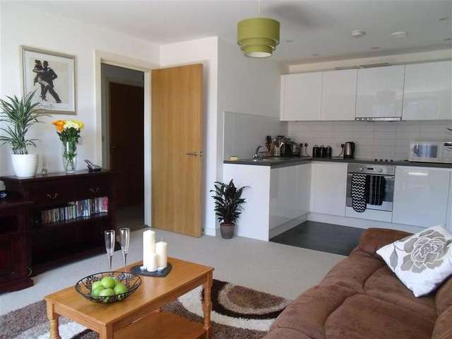  Image of 1 bedroom Apartment for sale in Queensway Redhill RH1 at Redhill Surrey Redhill, RH1 1TY