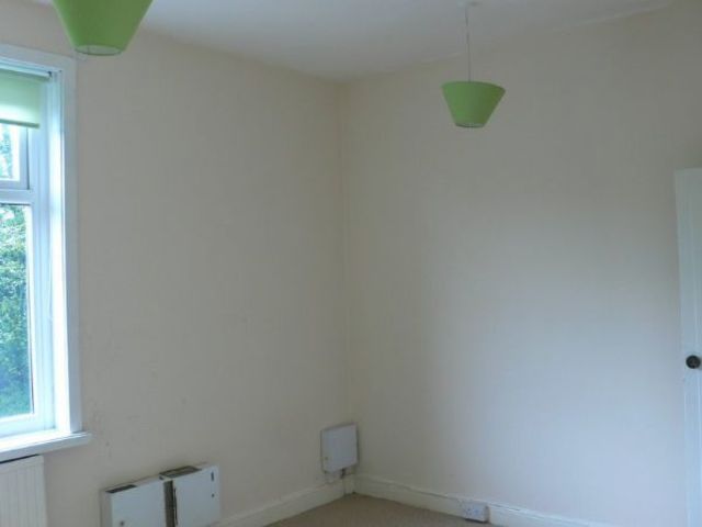  Image of 2 bedroom Terraced house to rent in Queensway Rochdale OL11 at Queensway  Rochdale, OL11 2LZ