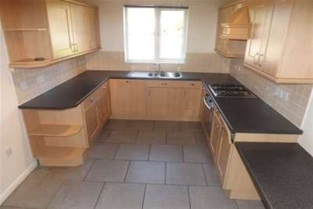  Image of 5 bedroom Detached house to rent in Queenswood Close Sheffield S6 at Sheffield, S6 1RG
