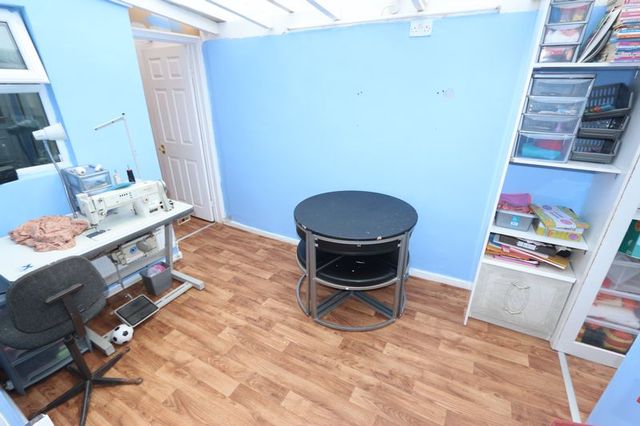  Image of 3 bedroom Semi-Detached house for sale in Ravenhurst Road Braunstone Leicester LE3 at Ravenhurst Road  Leicester, LE3 2PU