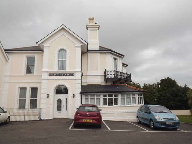  Image of 2 bedroom Flat for sale in Rawlyn Road Torquay TQ2 at Chelston Torquay Torquay, TQ2 6PL